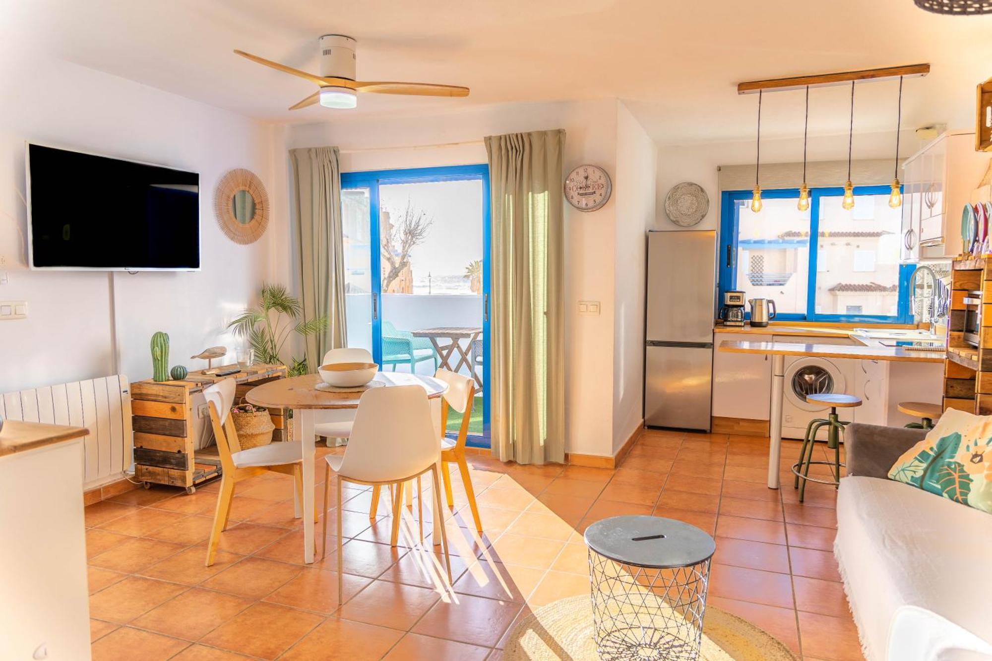 Tarifa Cozy House - Beach View & Balcony Exterior photo